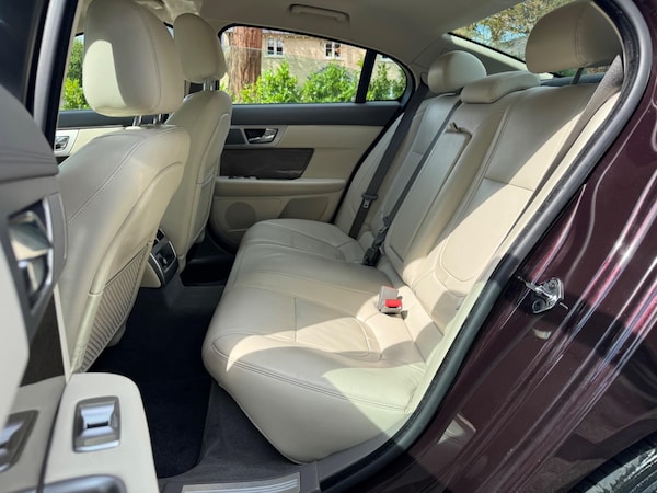 Used Jaguar XF 2014 for sale - 75268282: Photo 18
