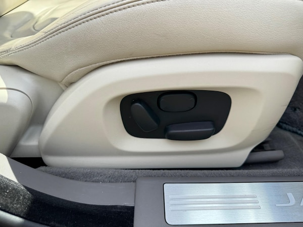 Used Jaguar XF 2014 for sale - 75268282: Photo 23