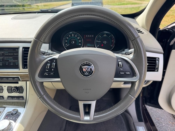 Used Jaguar XF 2014 for sale - 75268282: Photo 24
