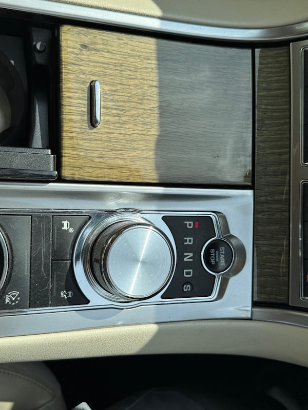 Used Jaguar XF 2014 for sale - 75268282: Photo 31