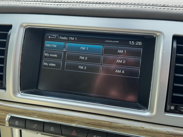 Used Jaguar XF 2014 for sale - 75268282: Photo 35