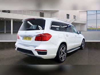 Used Mercedes-Benz GL Class 2015 for sale - 77074748: Photo