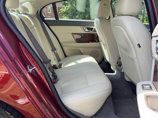 Used Jaguar XF 2010 for sale - 75387014: Photo 15