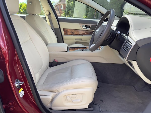 Used Jaguar XF 2010 for sale - 75387014: Photo 22