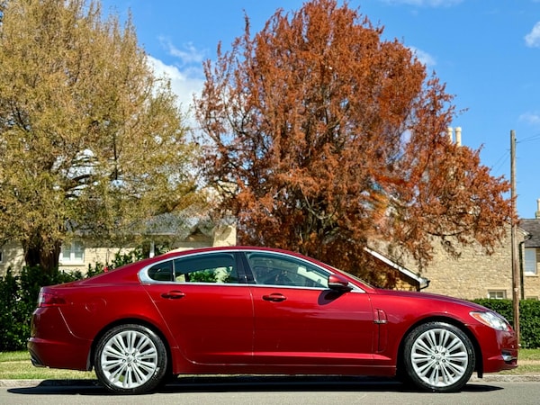 Used Jaguar XF 2010 for sale - 75387014: Photo 4