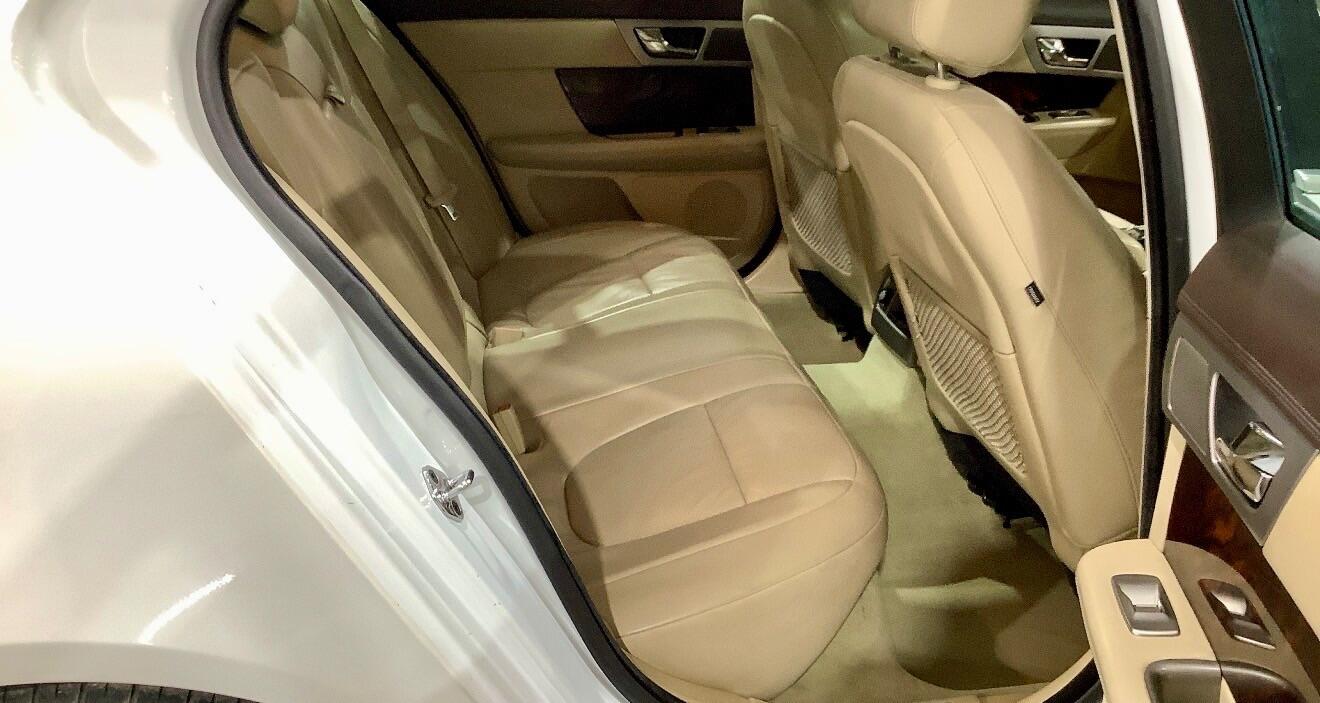 Used Jaguar XF 2010 for sale - 76688820: Photo 10