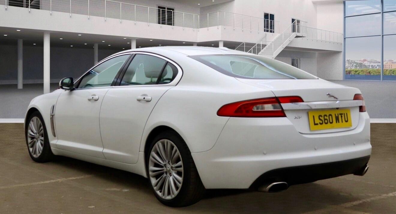 Used Jaguar XF 2010 for sale - 76688820: Photo 3