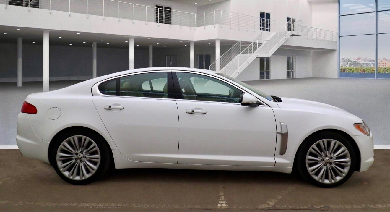 Used Jaguar XF 2010 for sale - 76688820: Photo 5