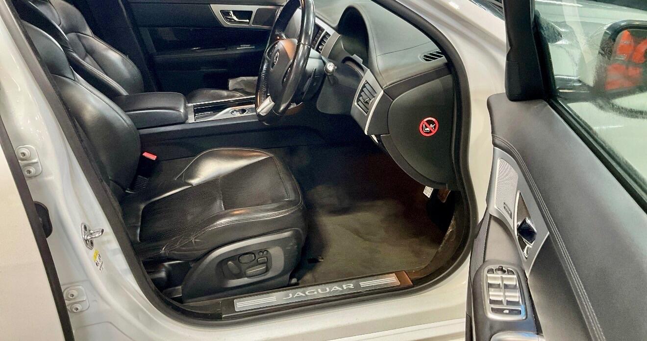 Used Jaguar XF 2014 for sale - 77066882: Photo 8
