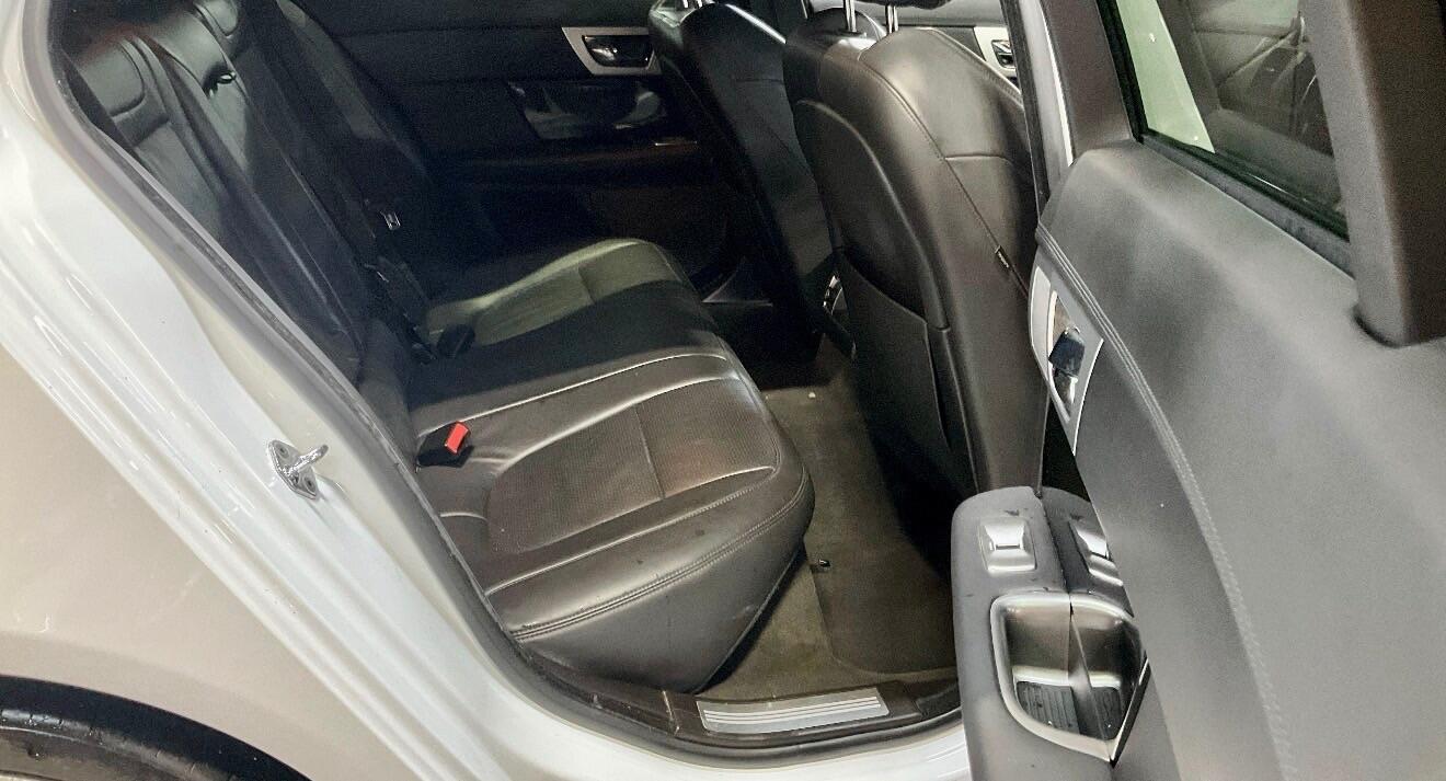Used Jaguar XF 2014 for sale - 77066882: Photo 9