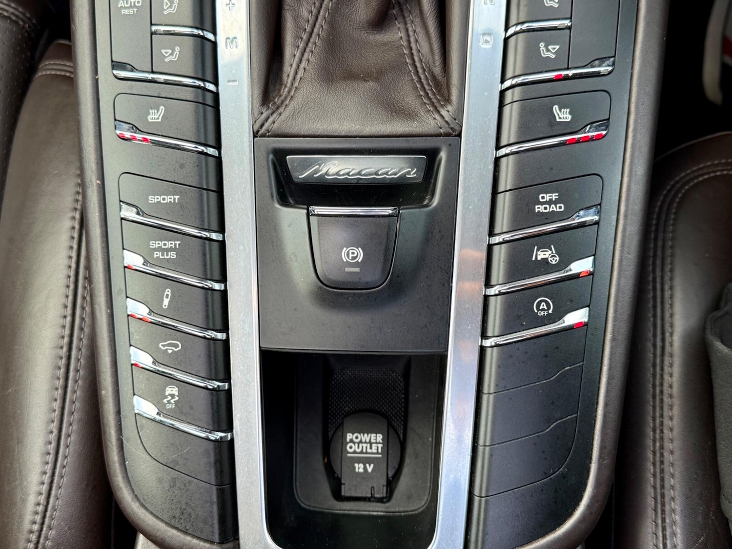 Used Porsche Macan 2015 for sale - 77066798: Photo 38