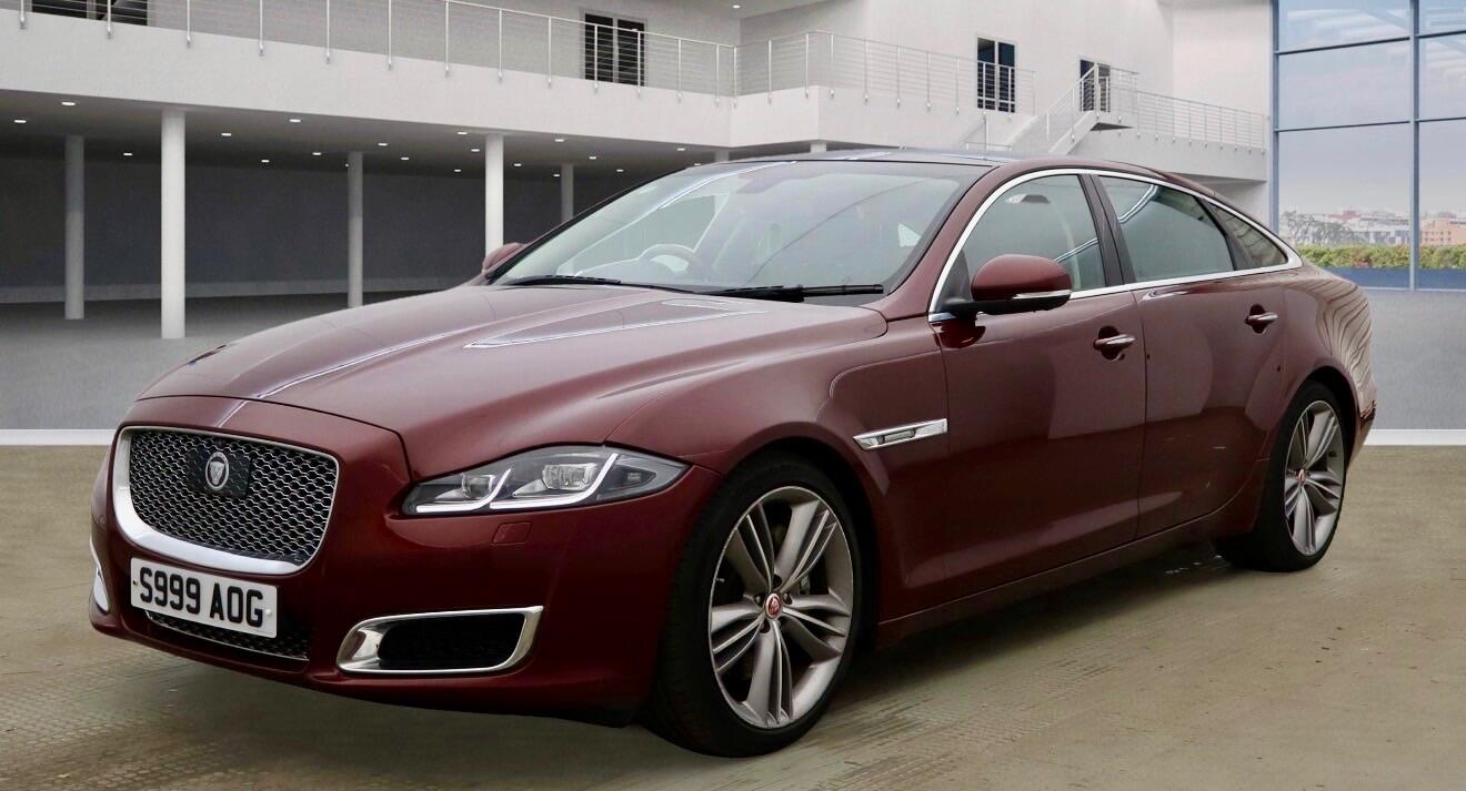 Used Jaguar XJ 2015 for sale - 76632781: Photo 2
