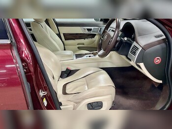 Used Jaguar XF 2014 for sale - 77753918: Photo