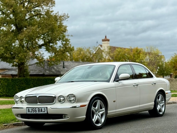 Used Jaguar XJ 2006 for sale - 76060708: Photo 10