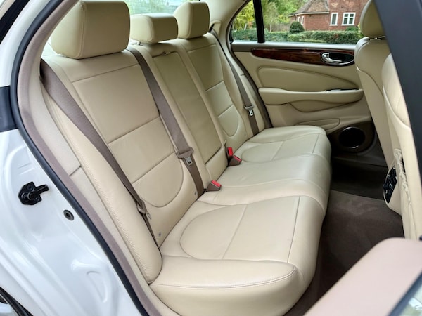 Used Jaguar XJ 2006 for sale - 76060708: Photo 15