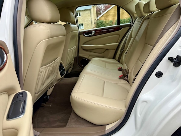 Used Jaguar XJ 2006 for sale - 76060708: Photo 17