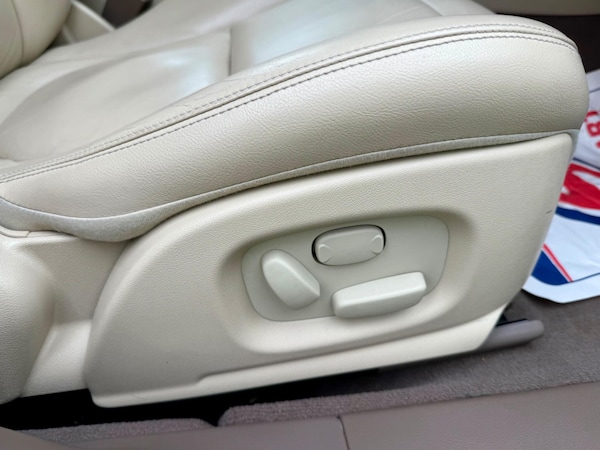 Used Jaguar XJ 2006 for sale - 76060708: Photo 23