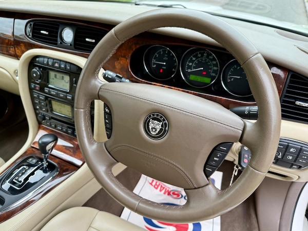 Used Jaguar XJ 2006 for sale - 76060708: Photo 25