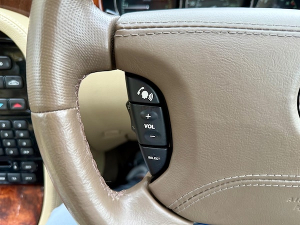 Used Jaguar XJ 2006 for sale - 76060708: Photo 26