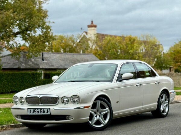 Used Jaguar XJ 2006 for sale - 76060708: Photo 8