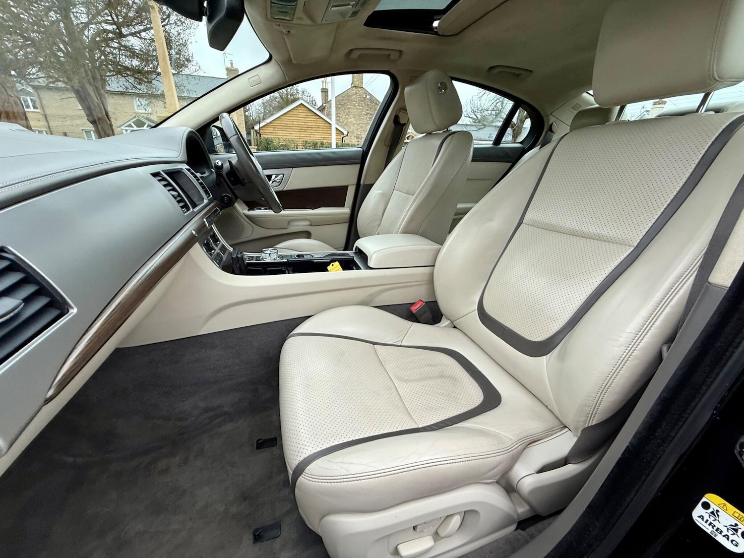 Used Jaguar XF 2012 for sale - 77410880: Photo 19