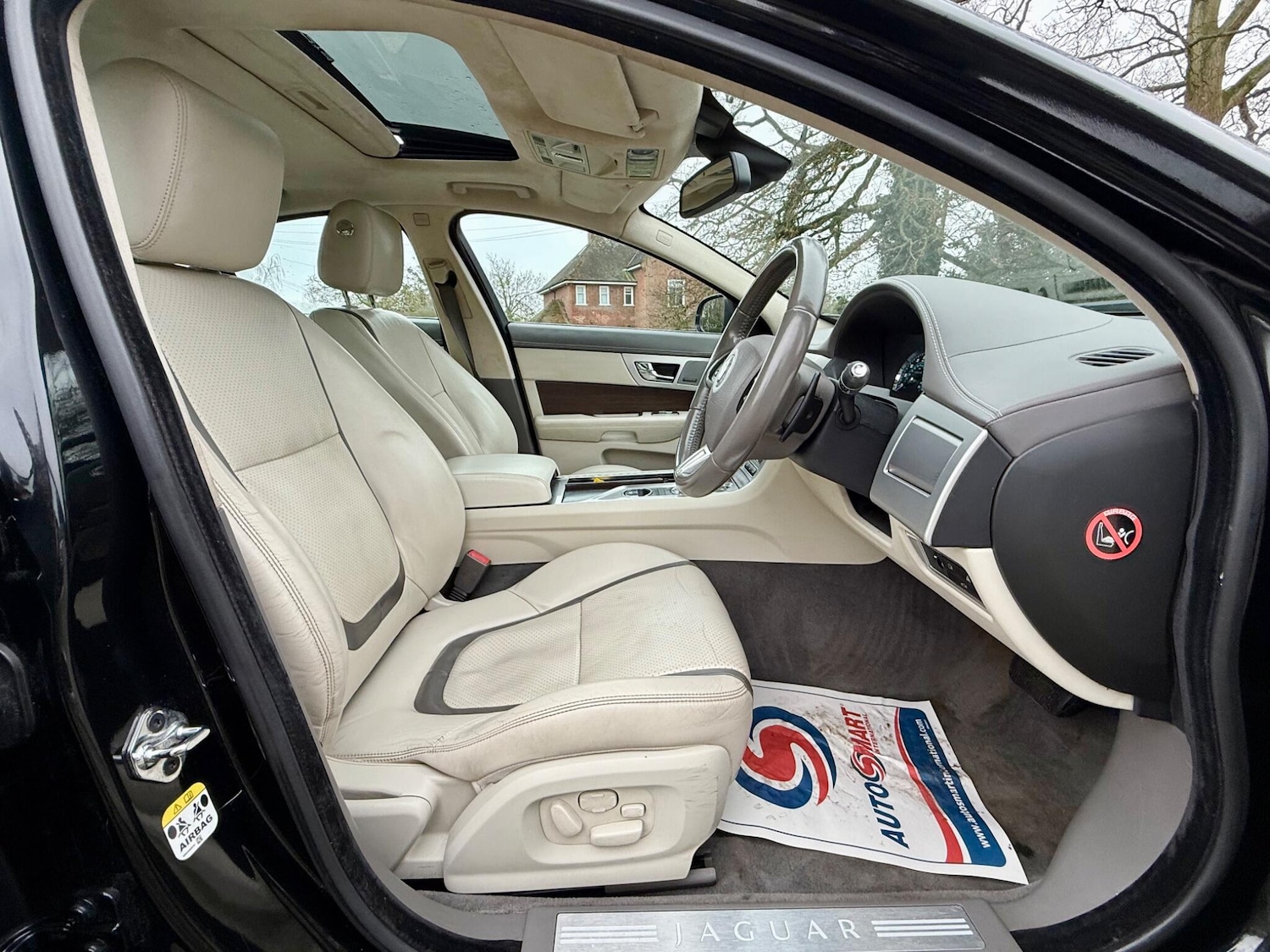 Used Jaguar XF 2012 for sale - 77410880: Photo 20