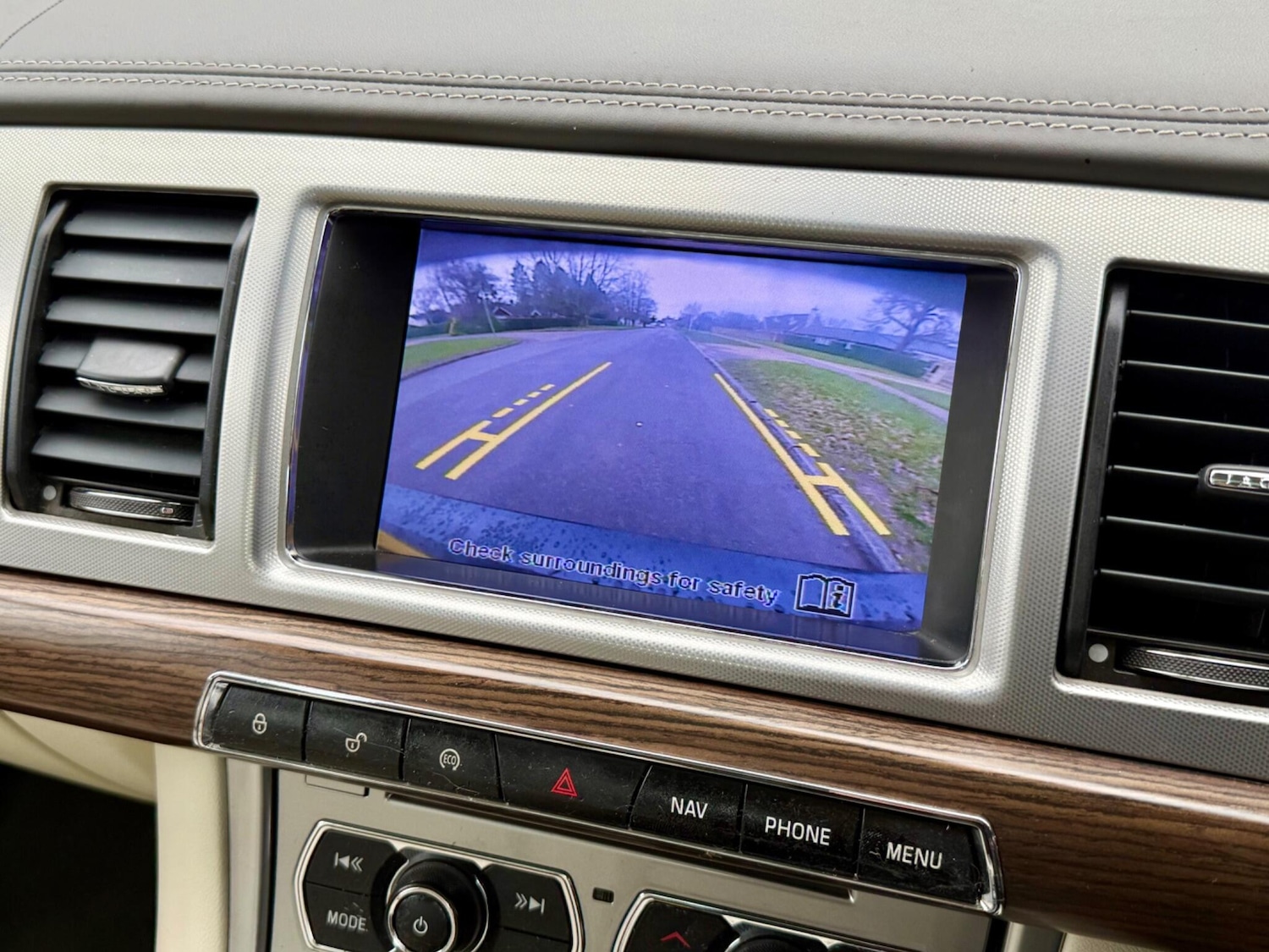 Used Jaguar XF 2012 for sale - 77410880: Photo 30