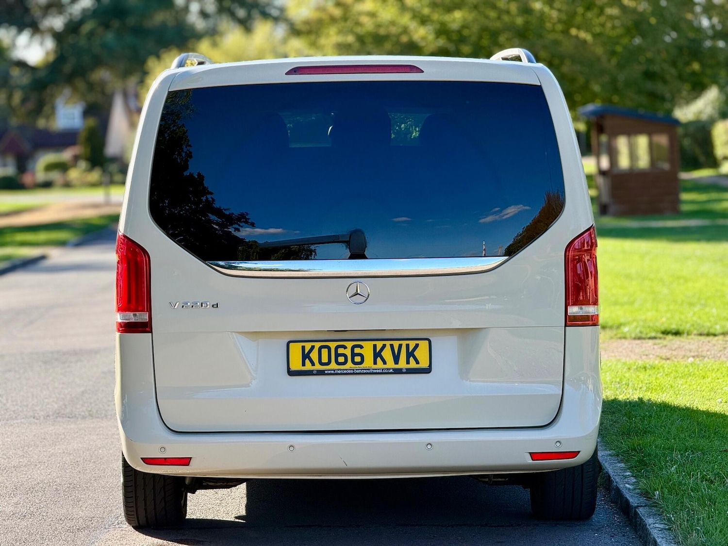 Used Mercedes-Benz V-Class 2017 for sale - 75608861: Photo 14