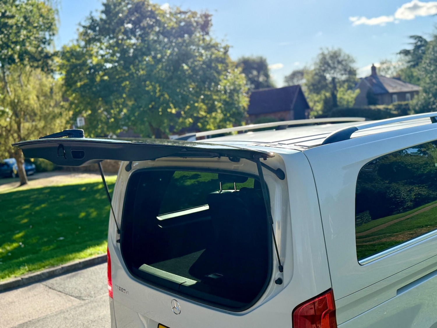 Used Mercedes-Benz V-Class 2017 for sale - 75608861: Photo 18