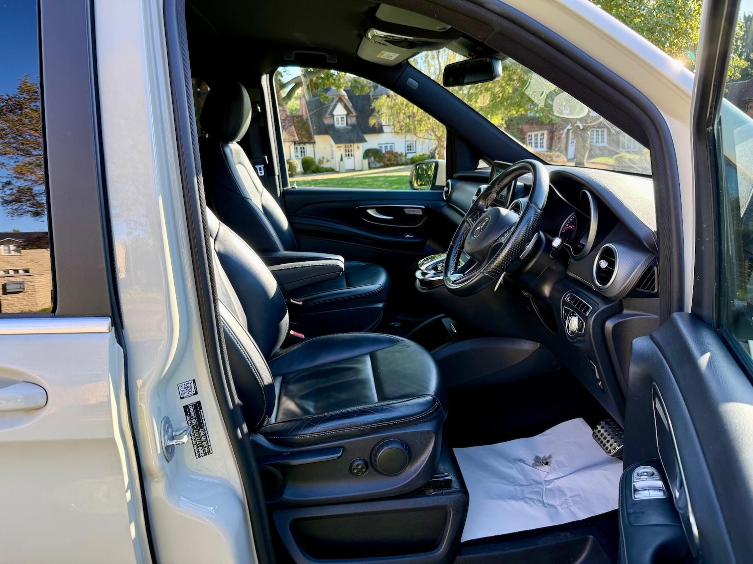 Used Mercedes-Benz V-Class 2017 for sale - 75608861: Photo 24