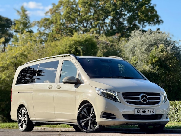 Used Mercedes-Benz V-Class 2017 for sale - 75608861: Photo 2