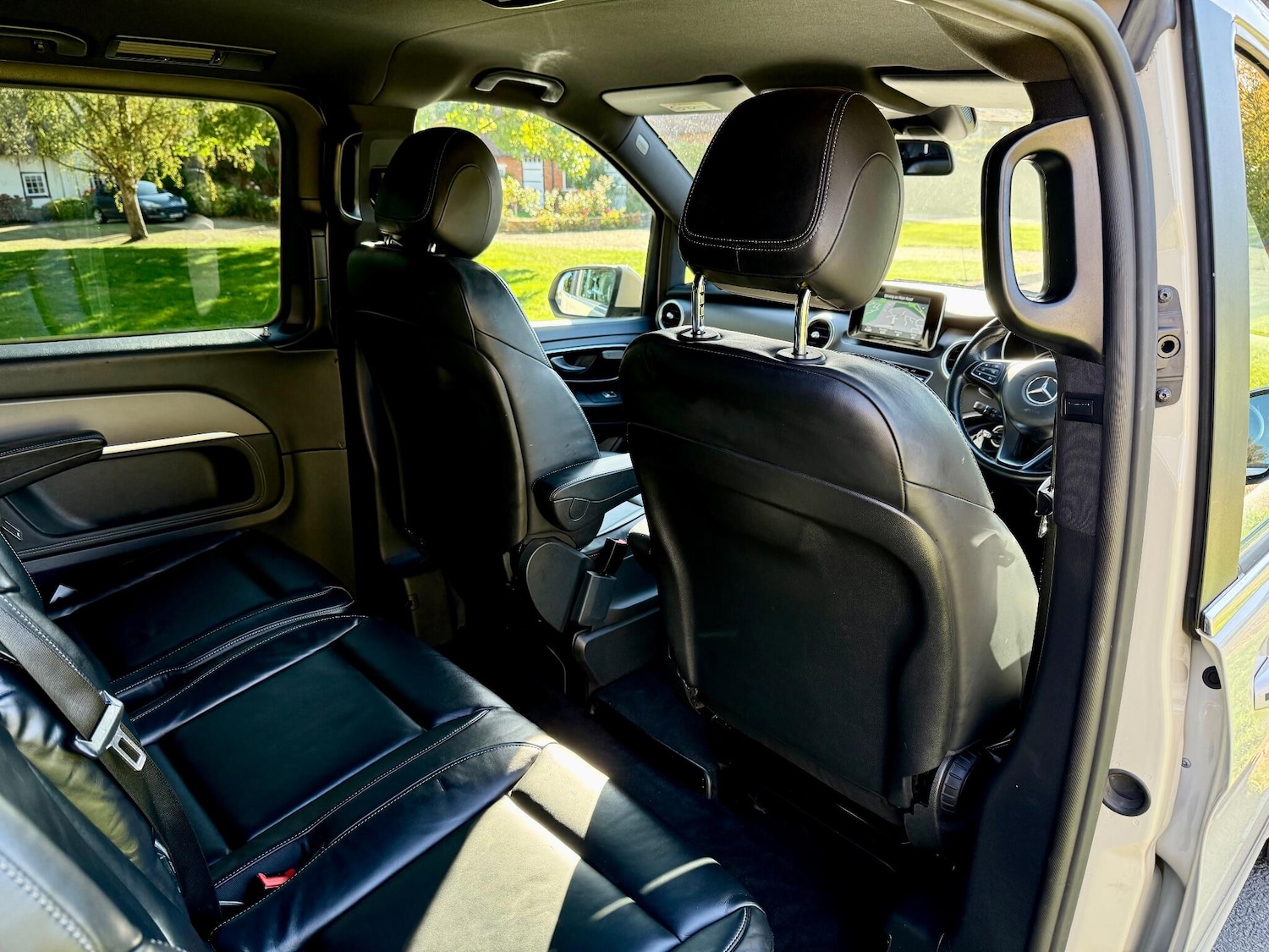 Used Mercedes-Benz V-Class 2017 for sale - 75608861: Photo 41