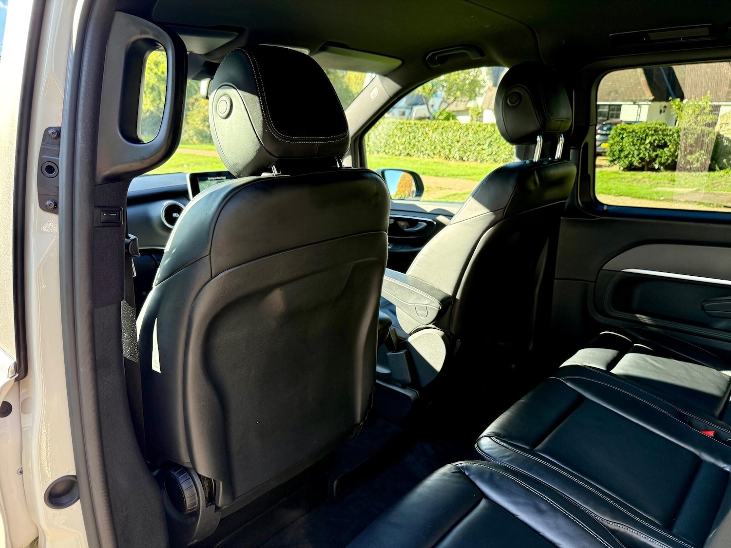 Used Mercedes-Benz V-Class 2017 for sale - 75608861: Photo 46