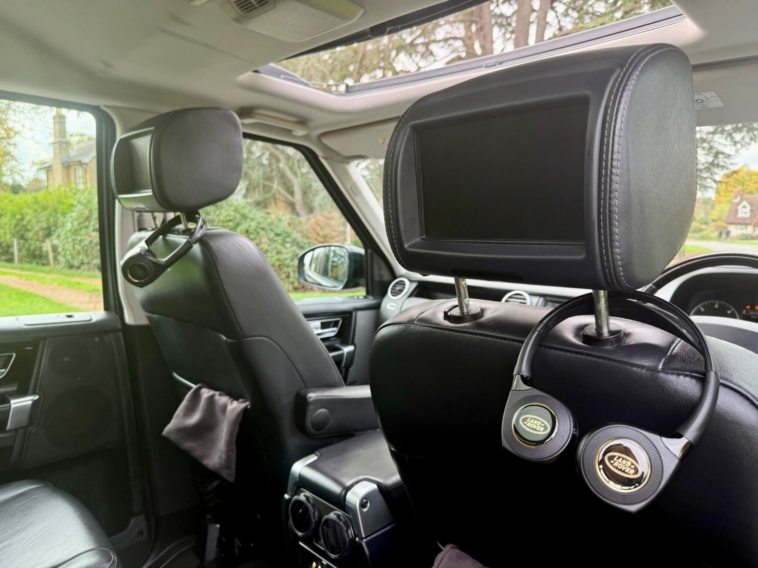 Used Land Rover Discovery 4 2015 for sale - 75782157: Photo 17
