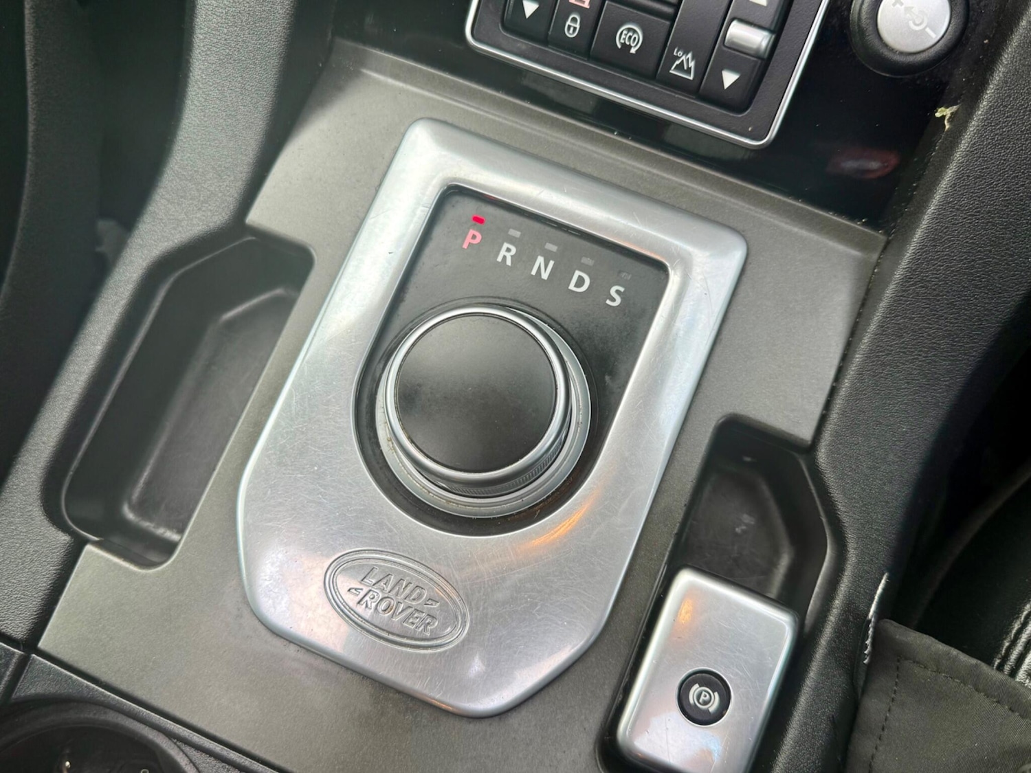 Used Land Rover Discovery 4 2015 for sale - 75782157: Photo 38