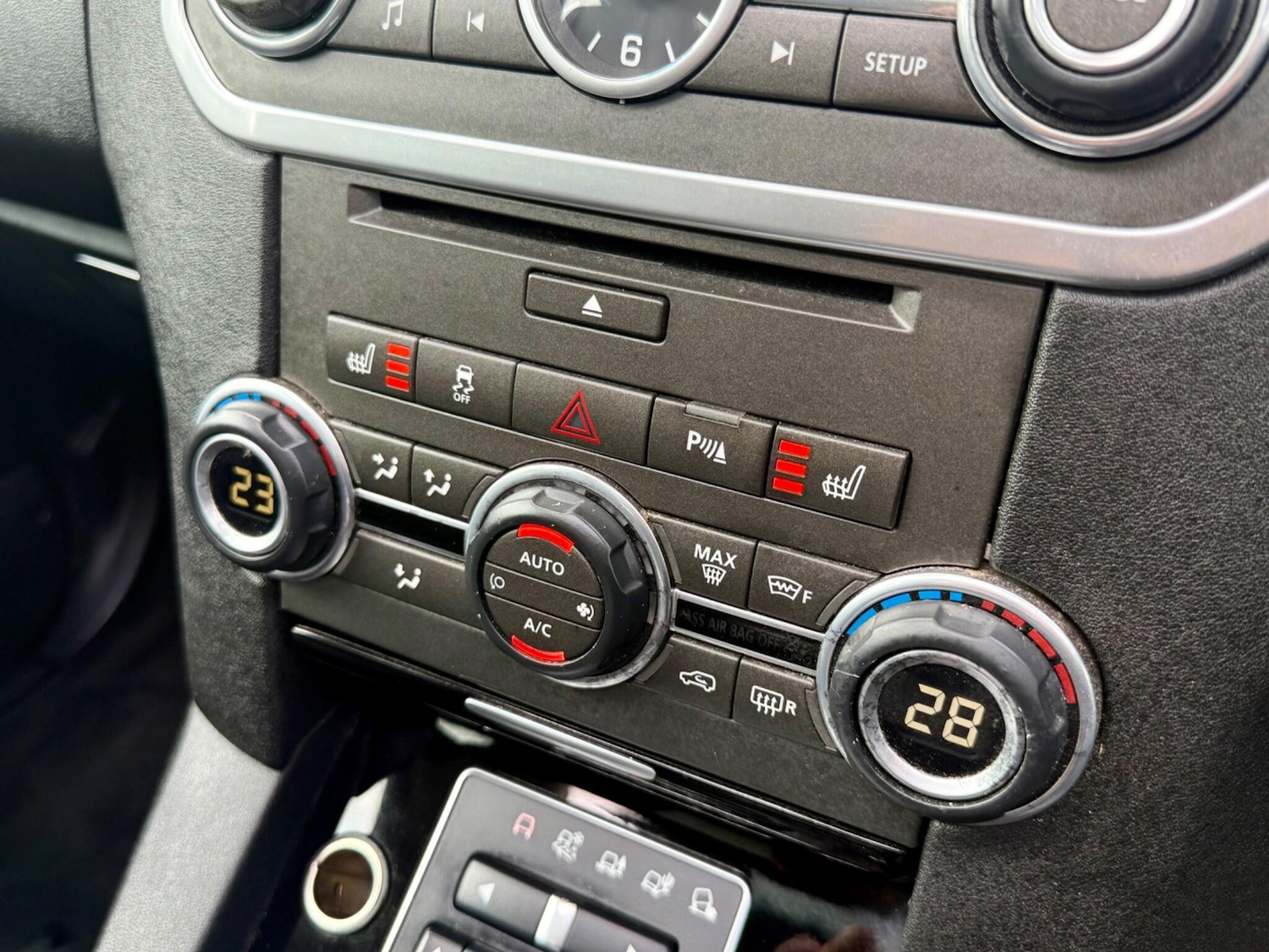 Used Land Rover Discovery 4 2015 for sale - 75782157: Photo 39