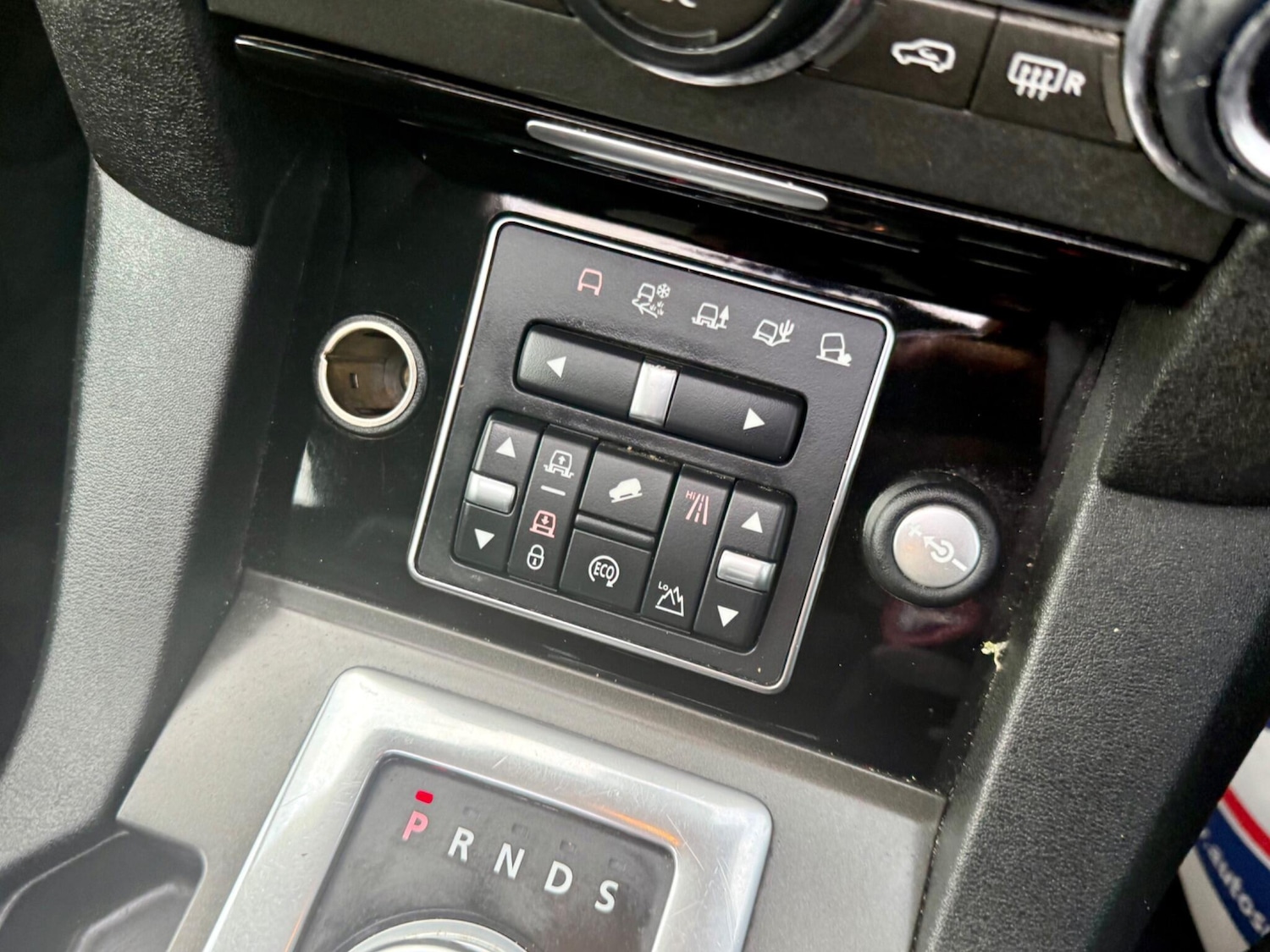 Used Land Rover Discovery 4 2015 for sale - 75782157: Photo 40
