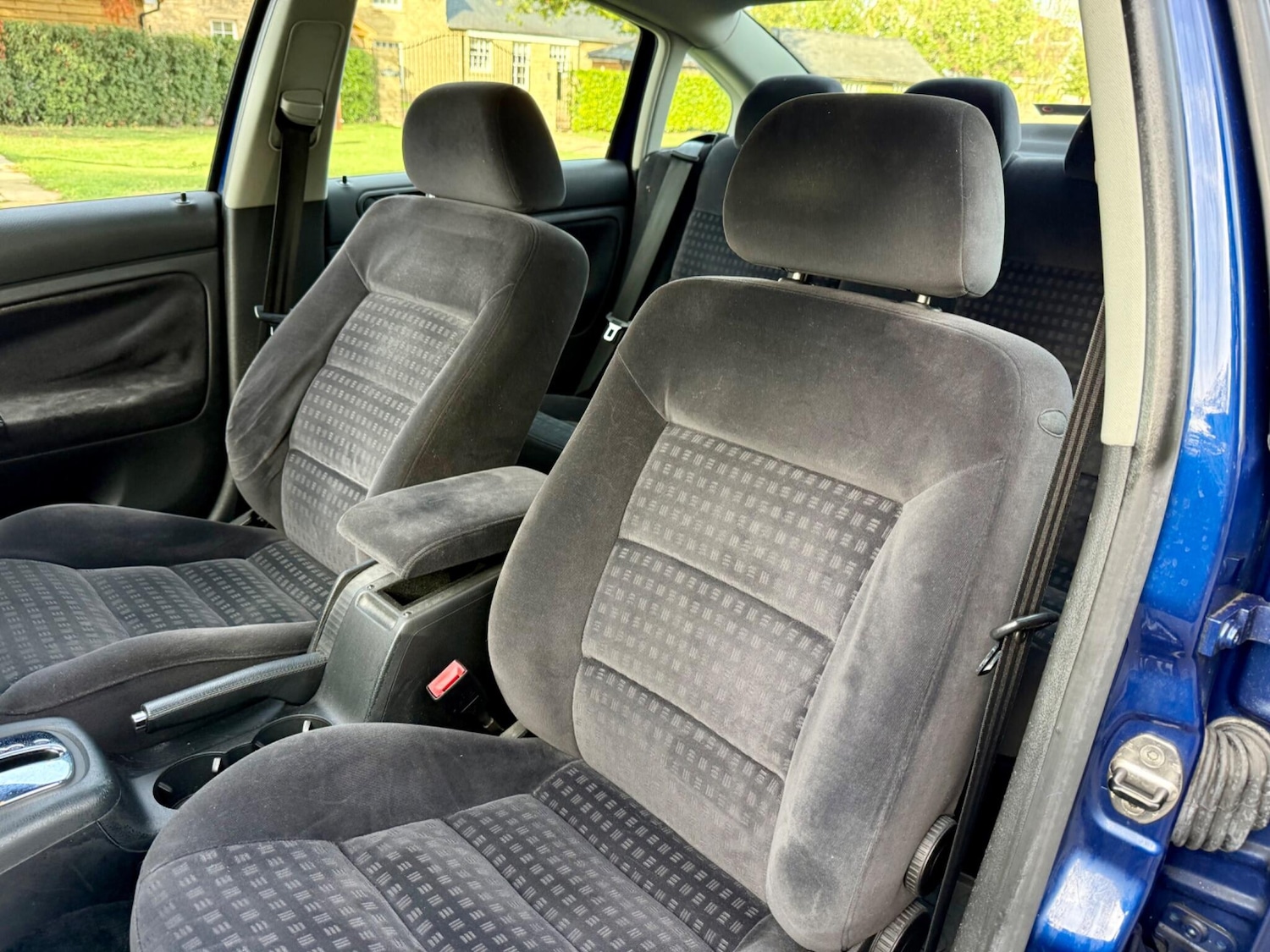 Used Volkswagen Passat 2003 for sale - 75857999: Photo 32