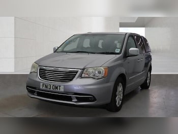 Used Chrysler Grand Voyager 2013 for sale - 79268361: Photo