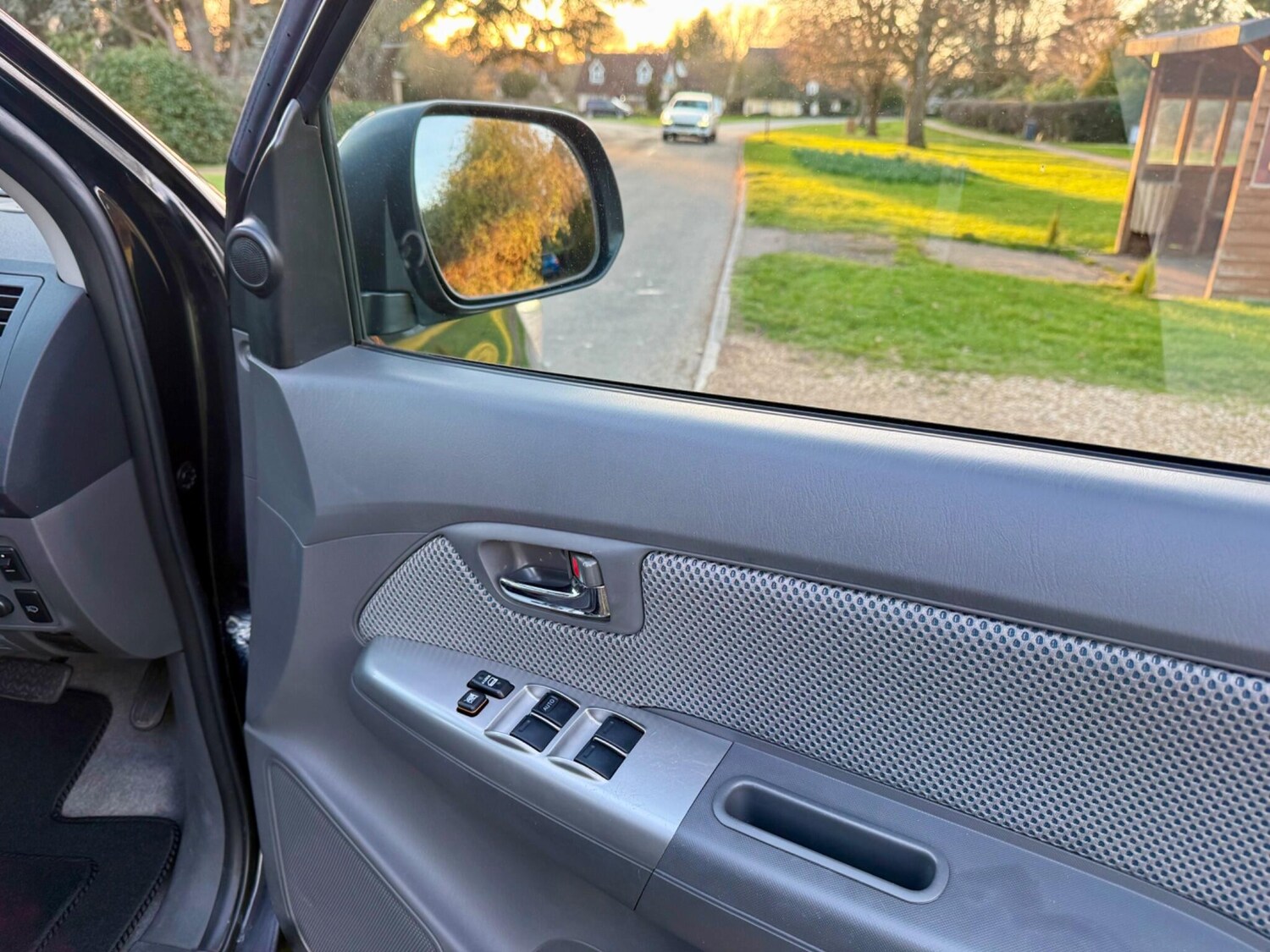 Used Toyota Hilux 2013 for sale - 77120161: Photo 18