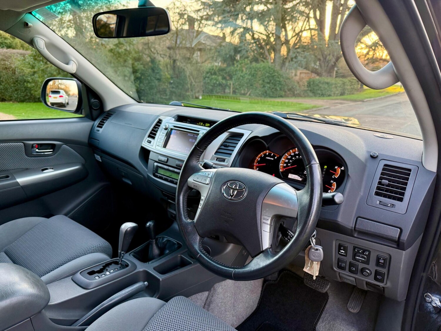 Used Toyota Hilux 2013 for sale - 77120161: Photo 21