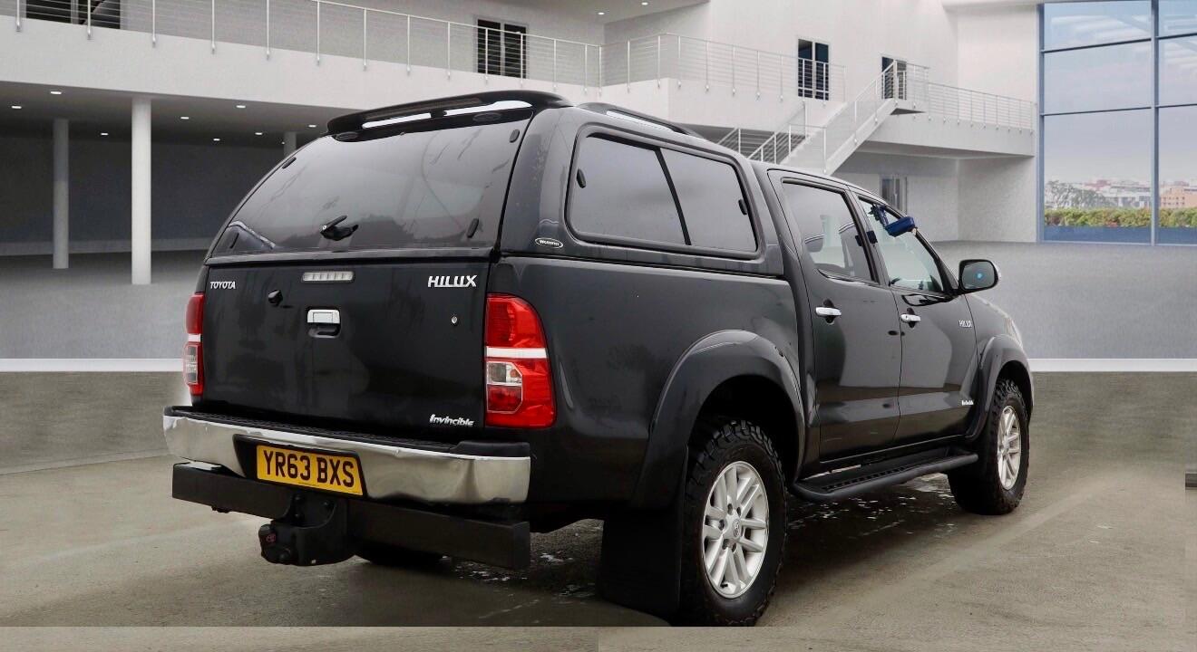 Used Toyota Hilux 2013 for sale - 77120161: Photo 4