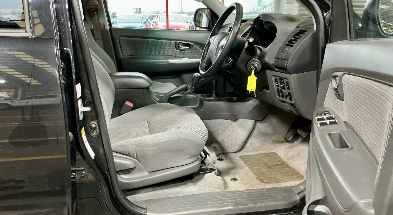 Used Toyota Hilux 2013 for sale - 77120161: Photo 7
