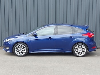 Used Ford Focus 2017 for sale - 78595072: Photo
