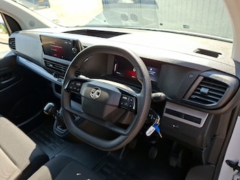 Used Vauxhall Vivaro 2024 for sale - 79195511: Photo