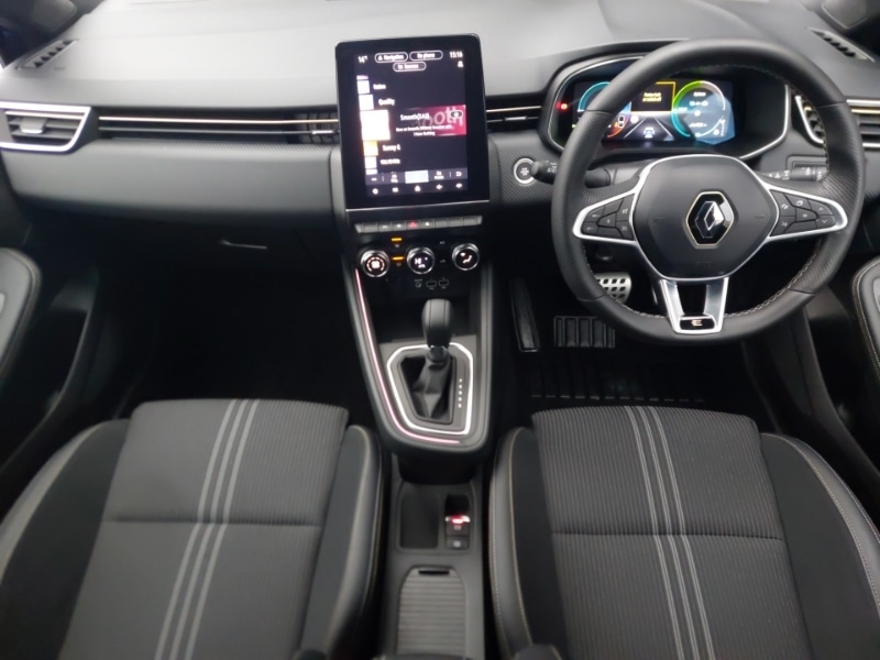 Used Renault Clio 2023 for sale - 76456168: Photo 2