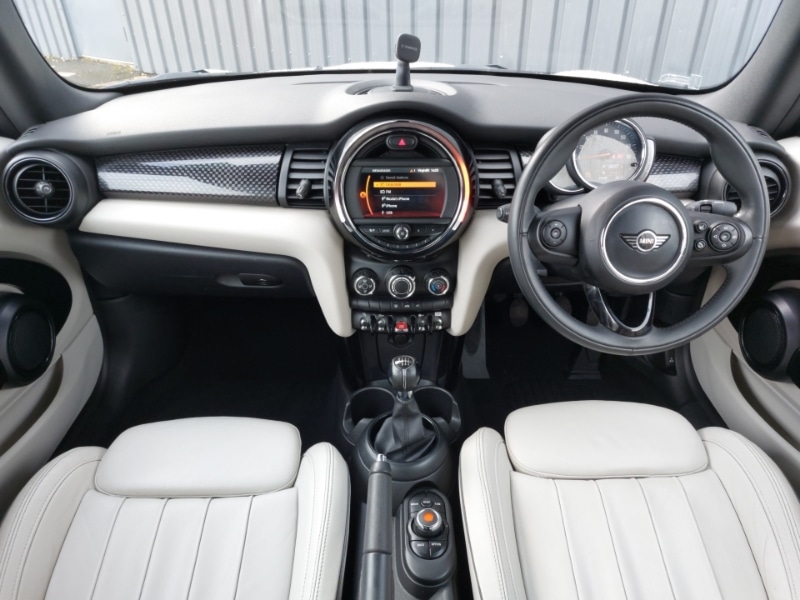 Used MINI Convertible 2018 for sale - 77623098: Photo 2
