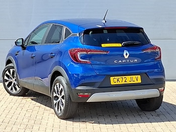Used Renault Captur 2022 for sale - 79061134: Photo