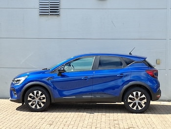 Used Renault Captur 2022 for sale - 79061134: Photo