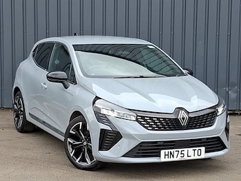 Used Renault Clio 2025 for sale - 79356767: Photo